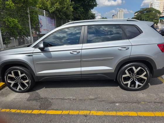 VOLKSWAGEN TAOS 1.4 250 TSI TOTAL FLEX HIGHLINE AUTOMÁTICO VOLKSWAGEN TAOS 1.4 250 TSI TOTAL FLEX HIGHLINE AUTOMÁTICO